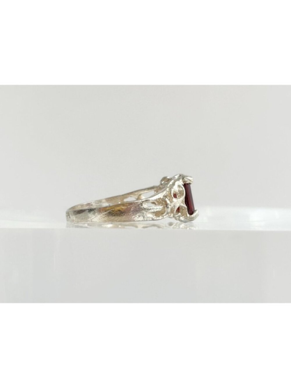 Garnet Emerald Cut Gemstone Sterling Silver 925 Elegant Vintage Ring - Picture 5 of 13